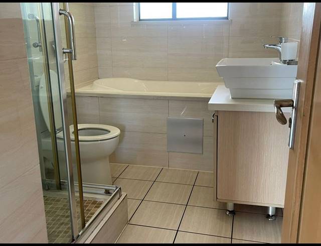 2 BEDROOM PROPERTY TO RENT IN BROADACRES